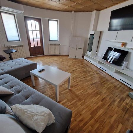 Apartment Piata Muncii With A View Bukareszt Zewnętrze zdjęcie